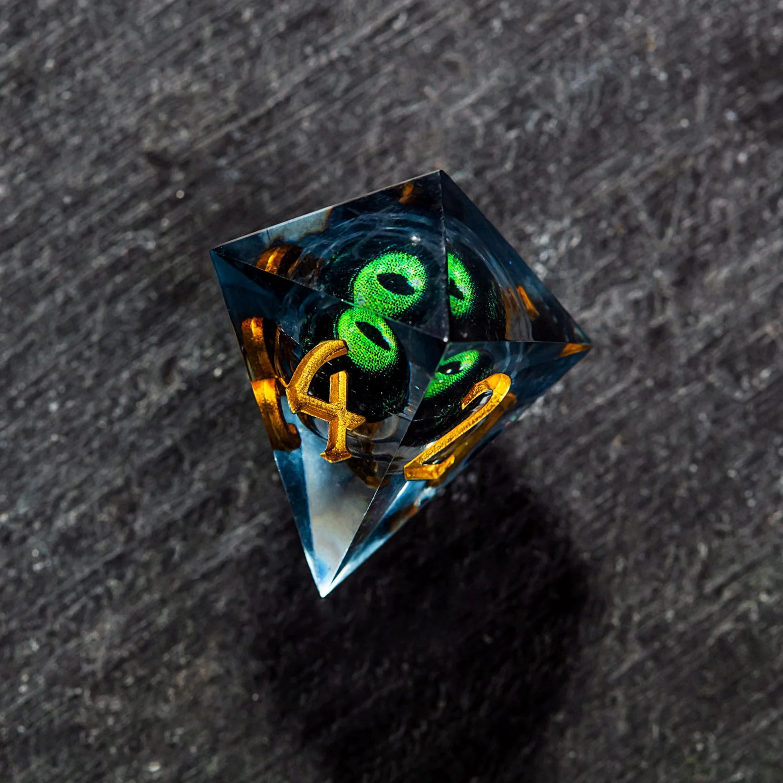 Floating Green Pupil Dragon's Eye Liquid Core Resin DnD D&D Dice D6 - Image 3